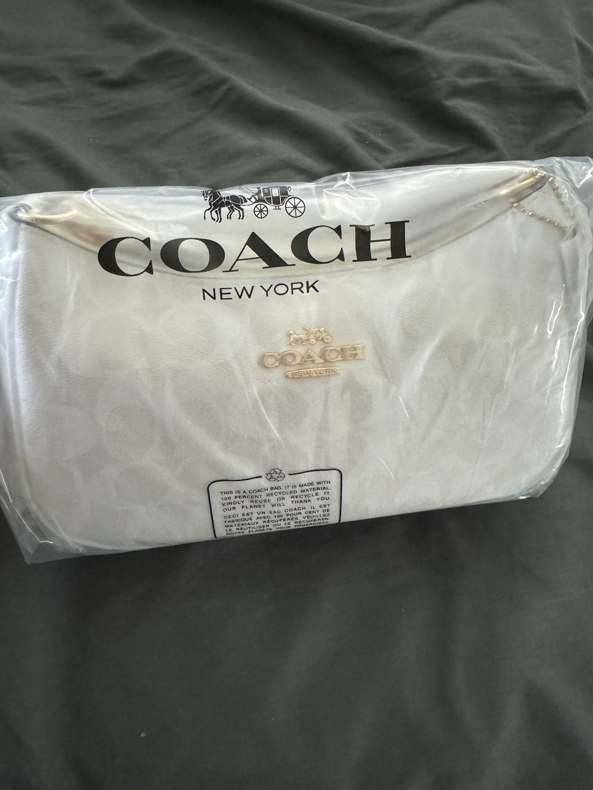 New Coach Teri Shoulder Bag in signature Canvas “White/Chalk”. New Coach Teri Shoulder Bag in signature Canvas “White/Chalk”.