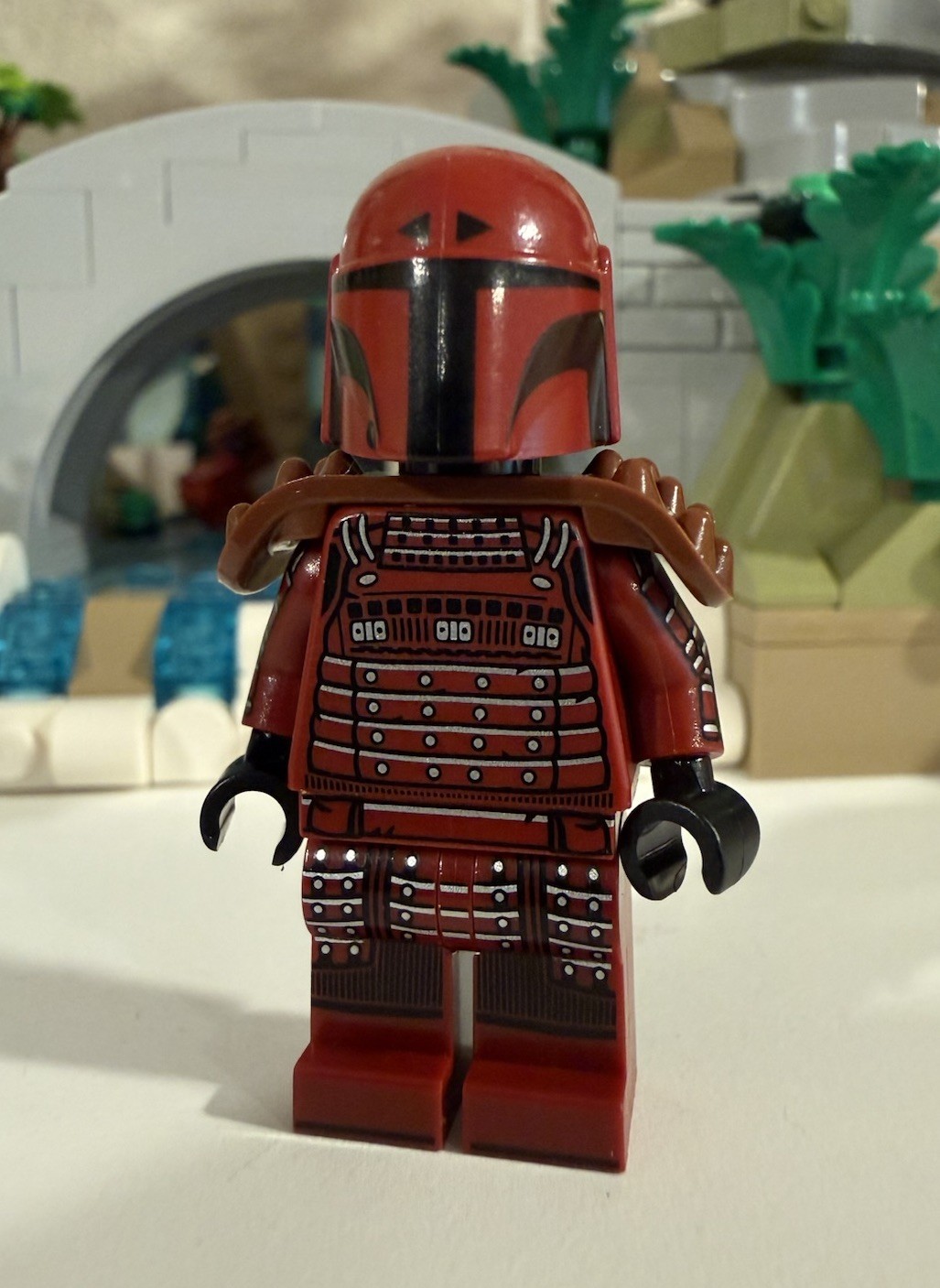 Lego Star Wars - BrickDaddy - Scarlet Samurai Mandalorian Minifigure