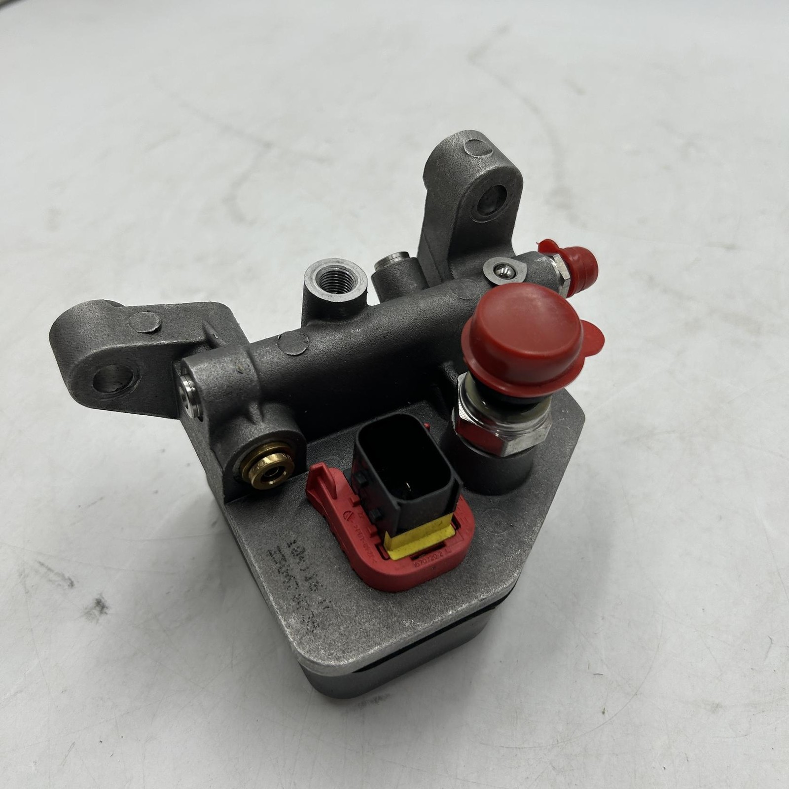 Dorman 904-5520 Hydrocarbon Dosing Module for Volvo models Dorman 904-5520 Hydrocarbon Dosing Module for Volvo models