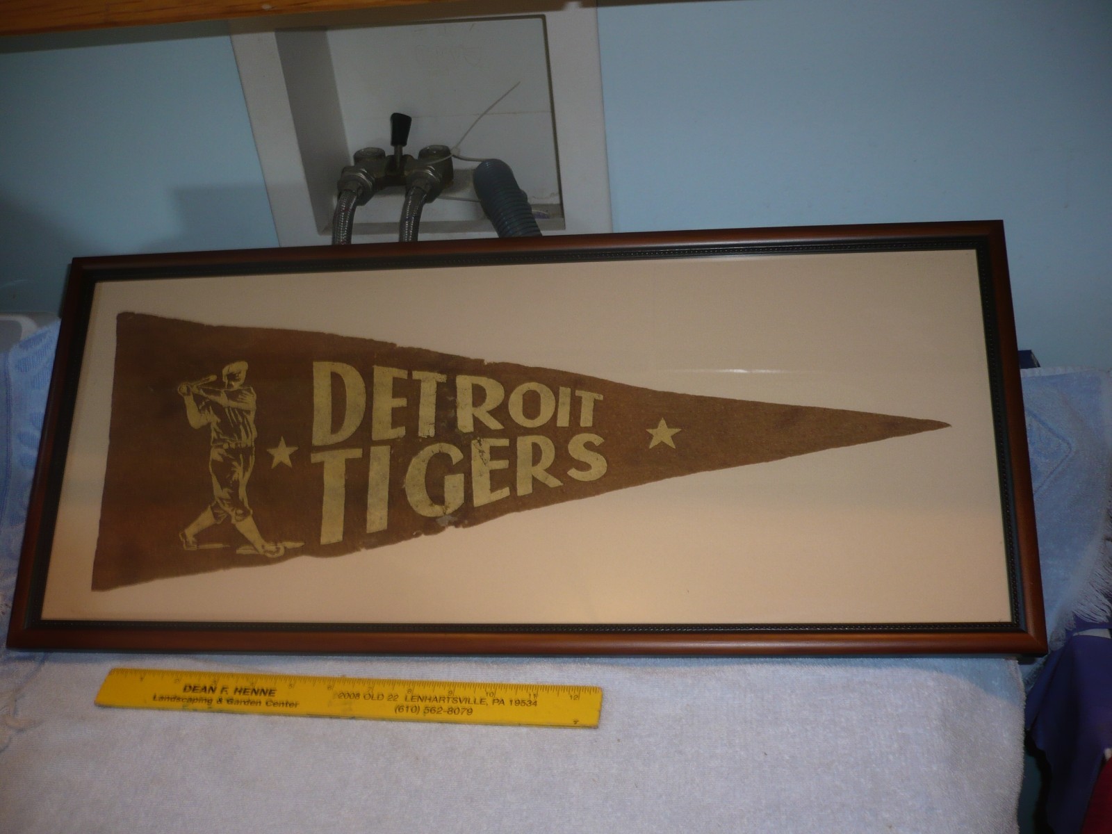 early  Detroit Tigers MLB Baseball Team   Vintage Felt Pennant Full Size framed