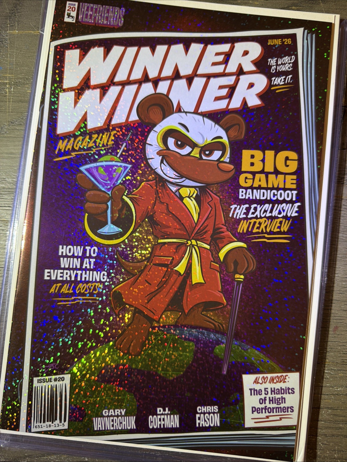 🔥 VeeFriends Comic Issue #20 Big Game Bandicoot Shimmer Foil /299 Rare 🔥 VeeFriends Comic Issue #20 Big Game Bandicoot Shimmer Foil /299 Rare