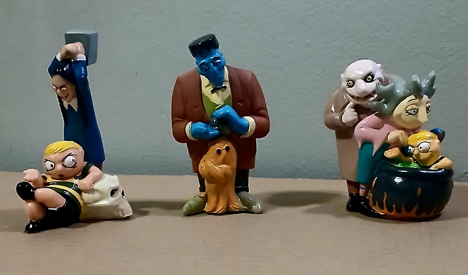 ADDAMS FAMILY 1993 Bee Intl. Candy Container Figure Fester Lurch Wednesday B ADDAMS FAMILY 1993 Bee Intl. Candy Container Figure Fester Lurch Wednesday B