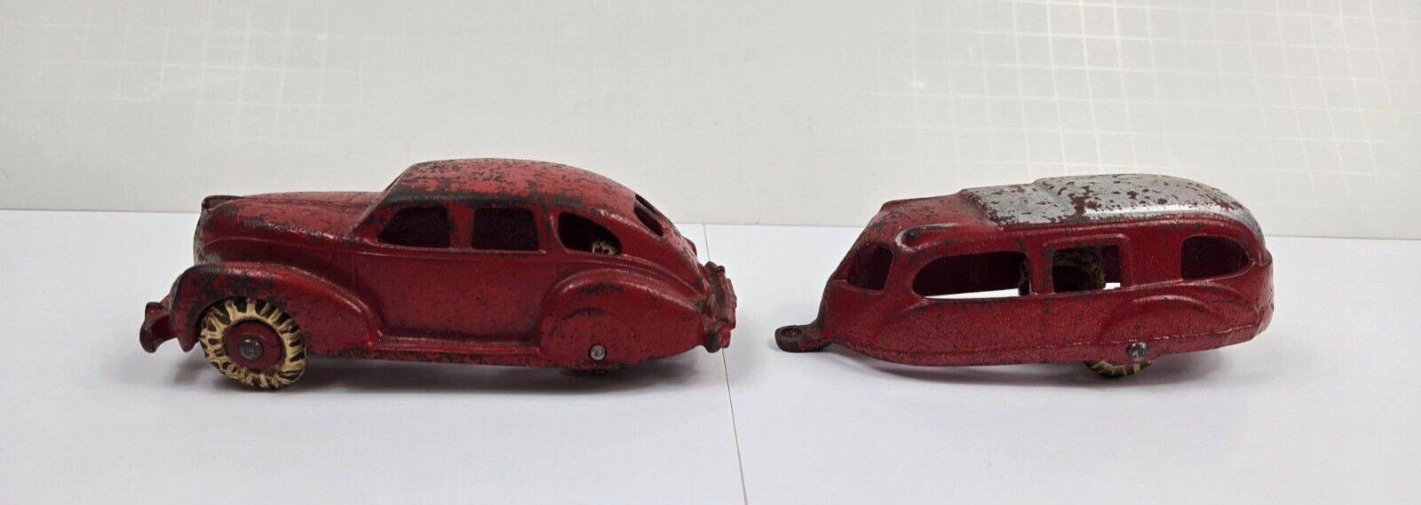 Vintage 1930\'s Hubley Cast Iron Zephyr Car W/ Trailer