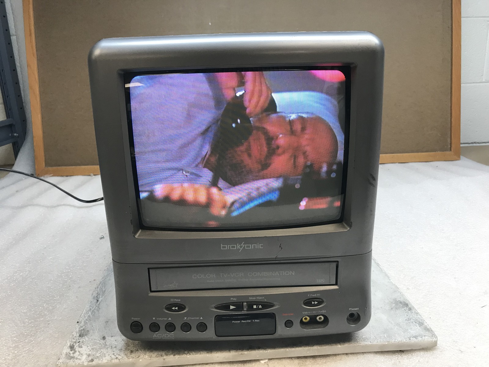 Broksonic CTSGT-2799C 9\