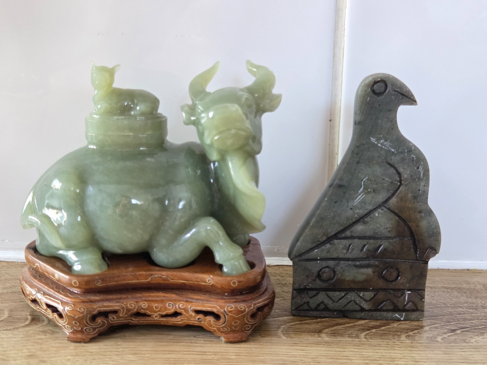 Vintage Chinese Nephrite Jade Water Buffalo Ink Water Pot Serpentine Carved Bird