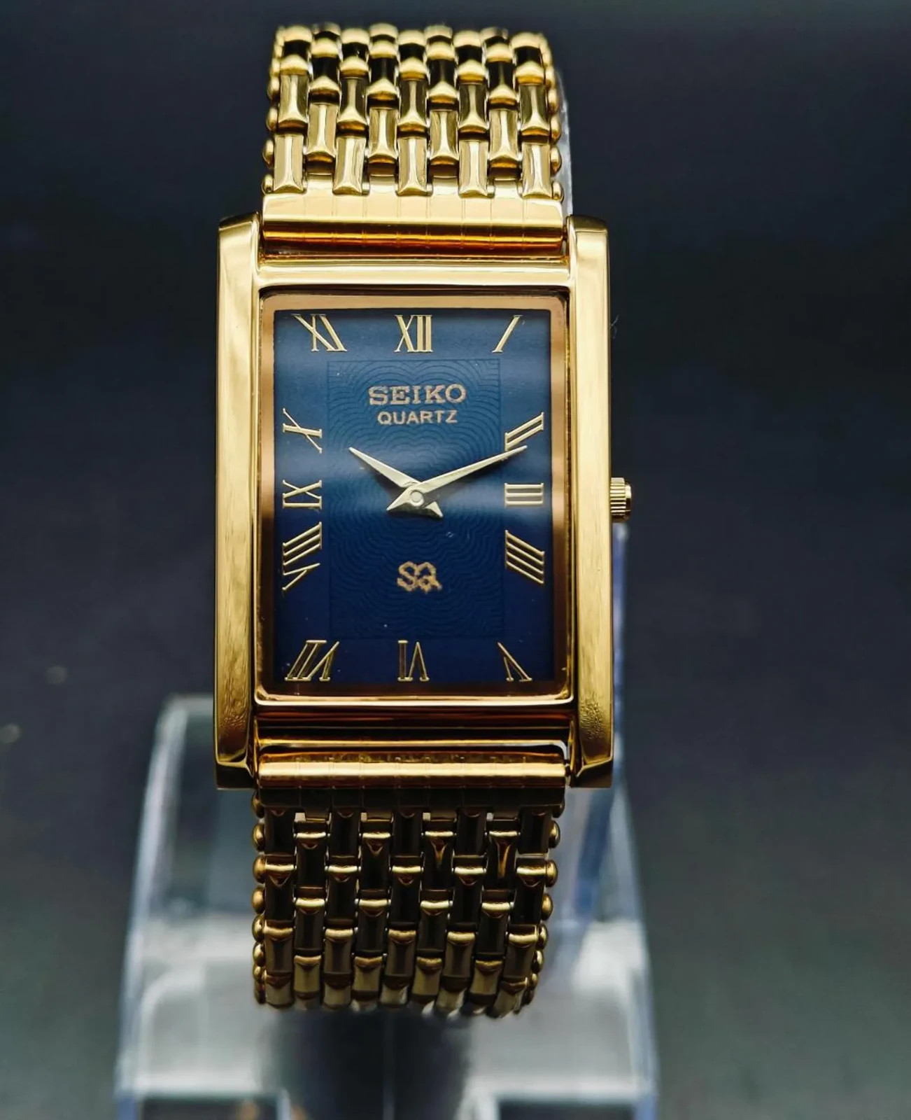Vintage Seiko Slim Tank Roman Dial Men's Golden Plated Wrist Watch