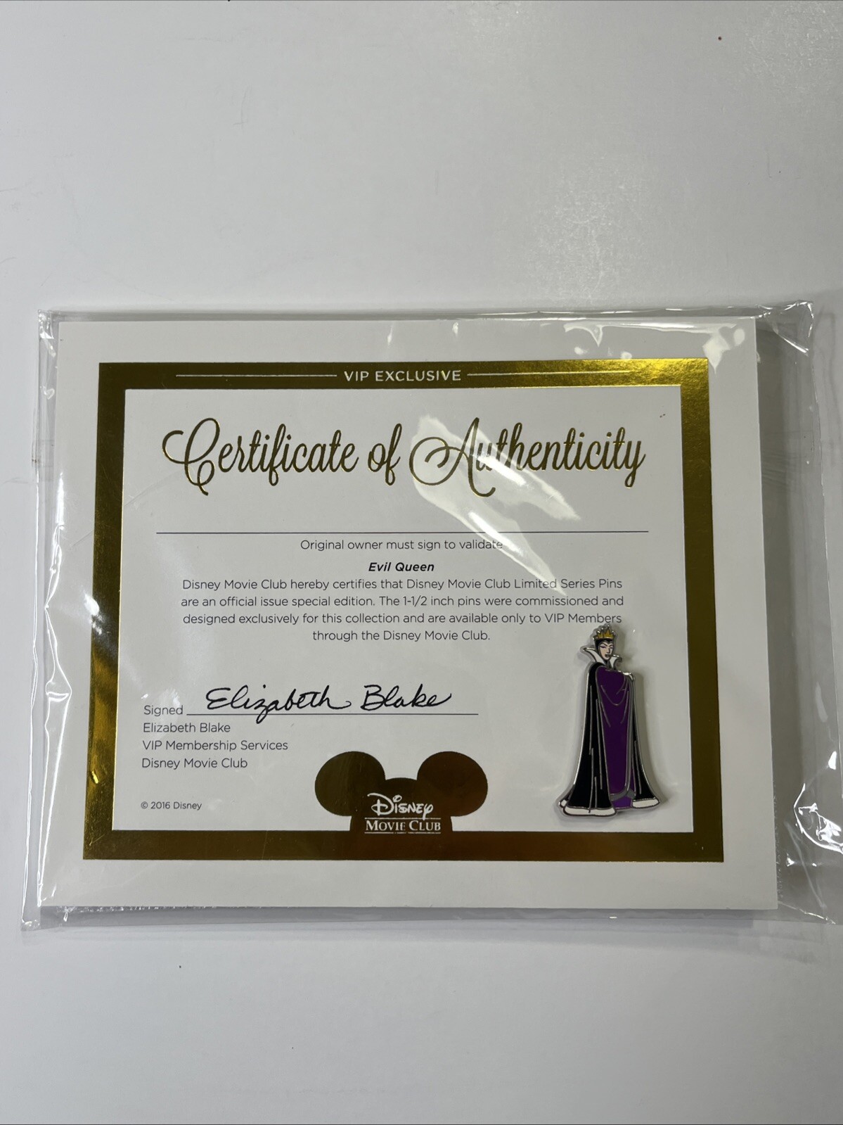 Disney Movie Club VIP Exclusive The Evil Queen (Snow White) Pin 1-1/2 in COA