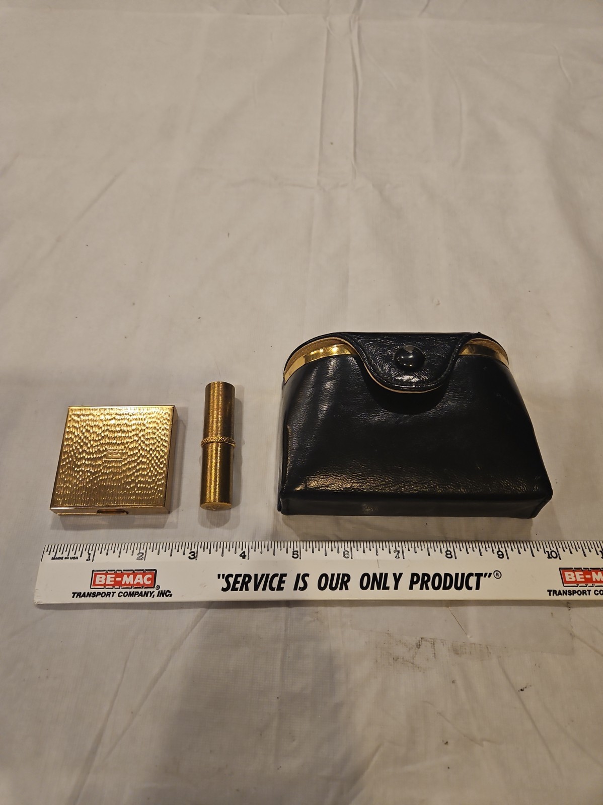 Vtg 1950s Gold Tone Textured Powder Compact Lipstick Holder & Black Leather... Vtg 1950s Gold Tone Textured Powder Compact Lipstick Holder & Black Leather...