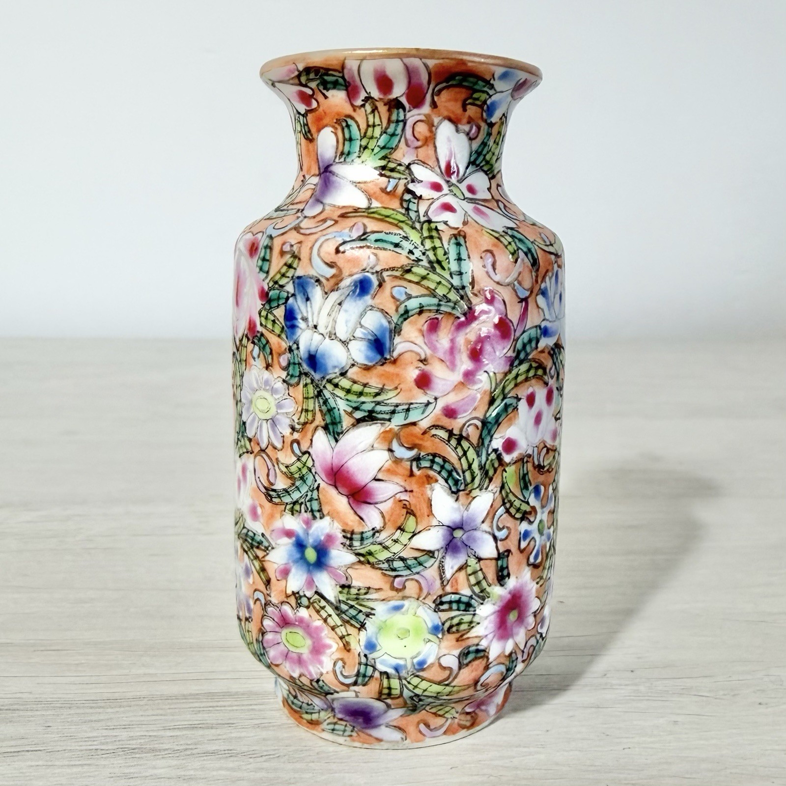 Vintage Chinese Jingdezhen Millefleur Famille Rose Mini Vase Hand Painted Gilt Vintage Chinese Jingdezhen Millefleur Famille Rose Mini Vase Hand Painted Gilt