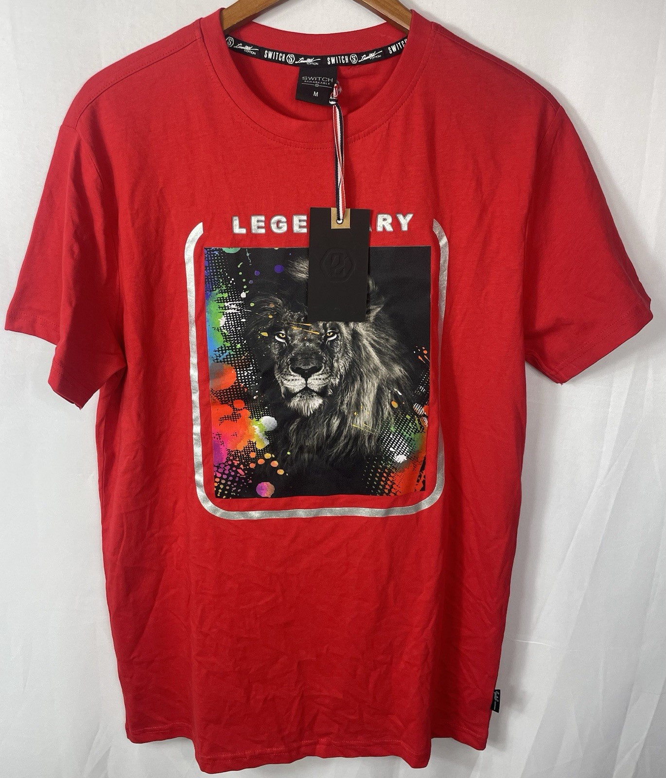 SWITCH Men\'s Medium Legendary Red Crewneck Tee with Lion Logo NWT