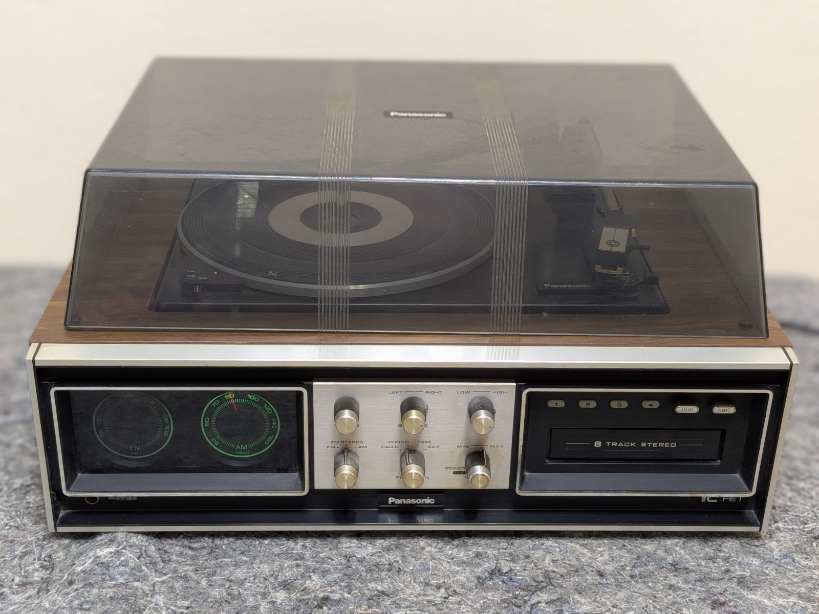 Vintage Panasonic SD-208 Stereo Music Center Turntable AM/FM Radio 8 Track Tape Vintage Panasonic SD-208 Stereo Music Center Turntable AM/FM Radio 8 Track Tape