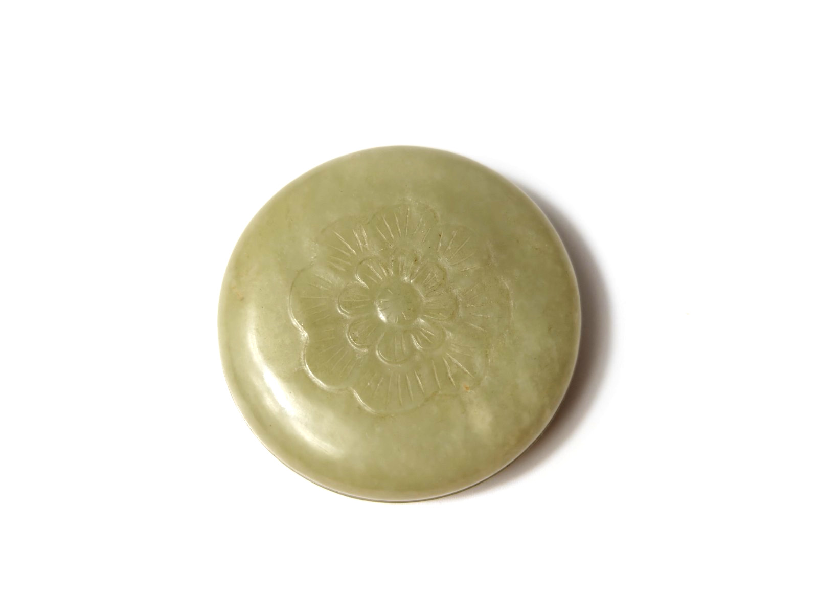 Chinese Ming/Qing dynasty celadon jade covered powder box and cover