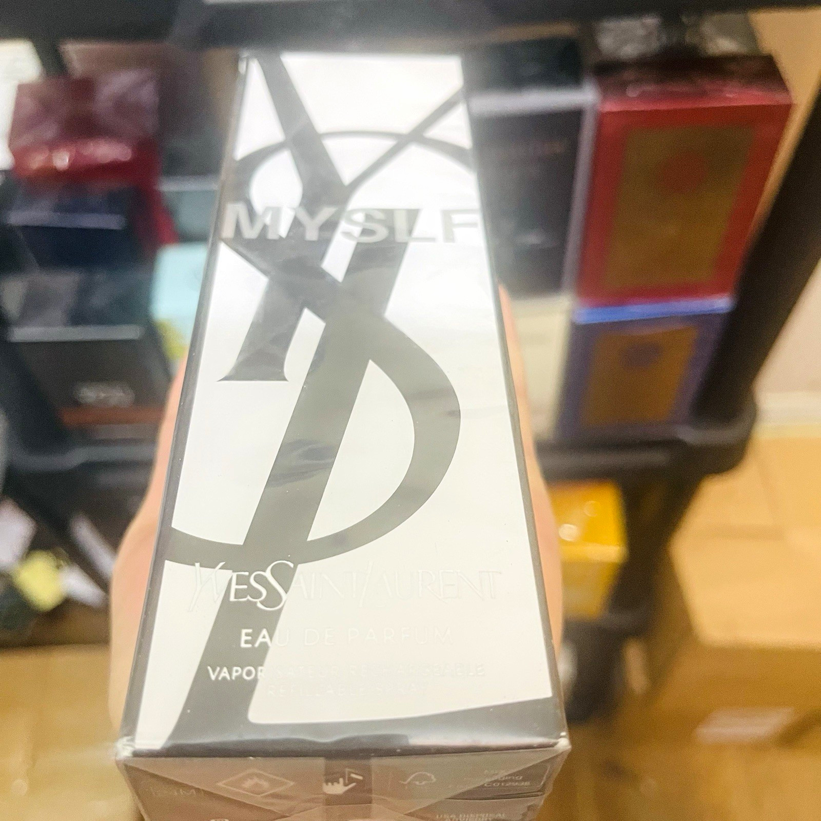 Yves Saint Laurent MYSLF Eau de Parfum Spray Regular Size 3.4 fl oz Yves Saint Laurent MYSLF Eau de Parfum Spray Regular Size 3.4 fl oz