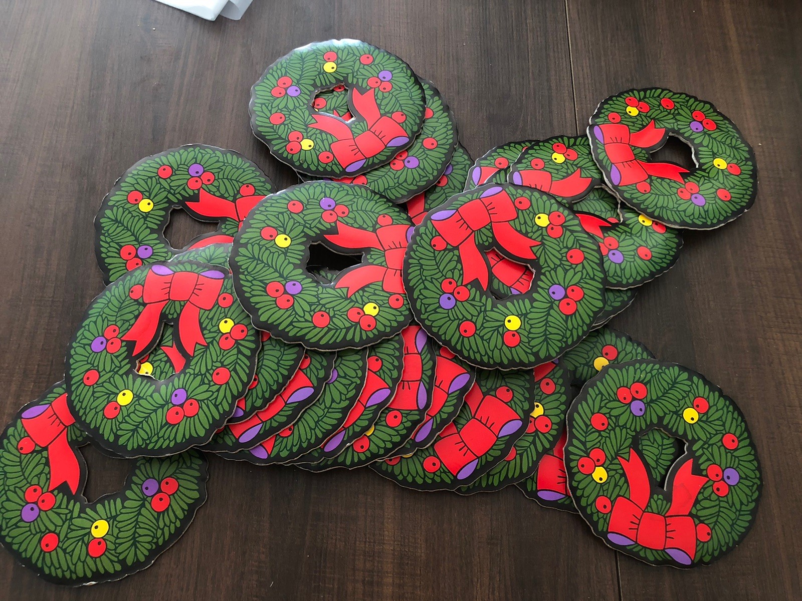 Vtg Unused Gibson Package Decorations 23 Wreaths Decor Die Cut Gift Topper USA Vtg Unused Gibson Package Decorations 23 Wreaths Decor Die Cut Gift Topper USA