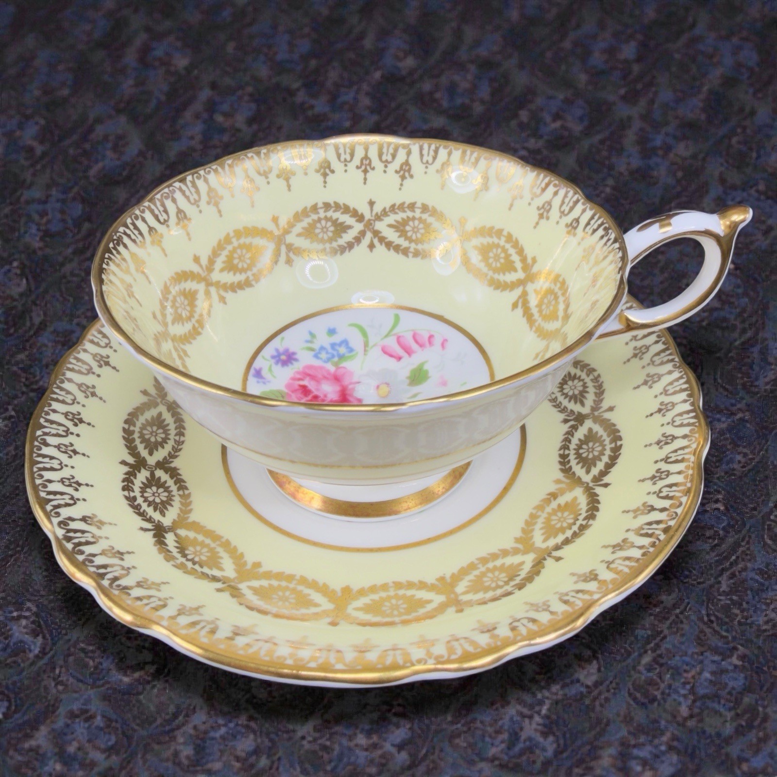 Antique Paragon Cabbage Rose Tea Cup and Saucer Set Heavy Gold Pattern England Antique Paragon Cabbage Rose Tea Cup and Saucer Set Heavy Gold Pattern England