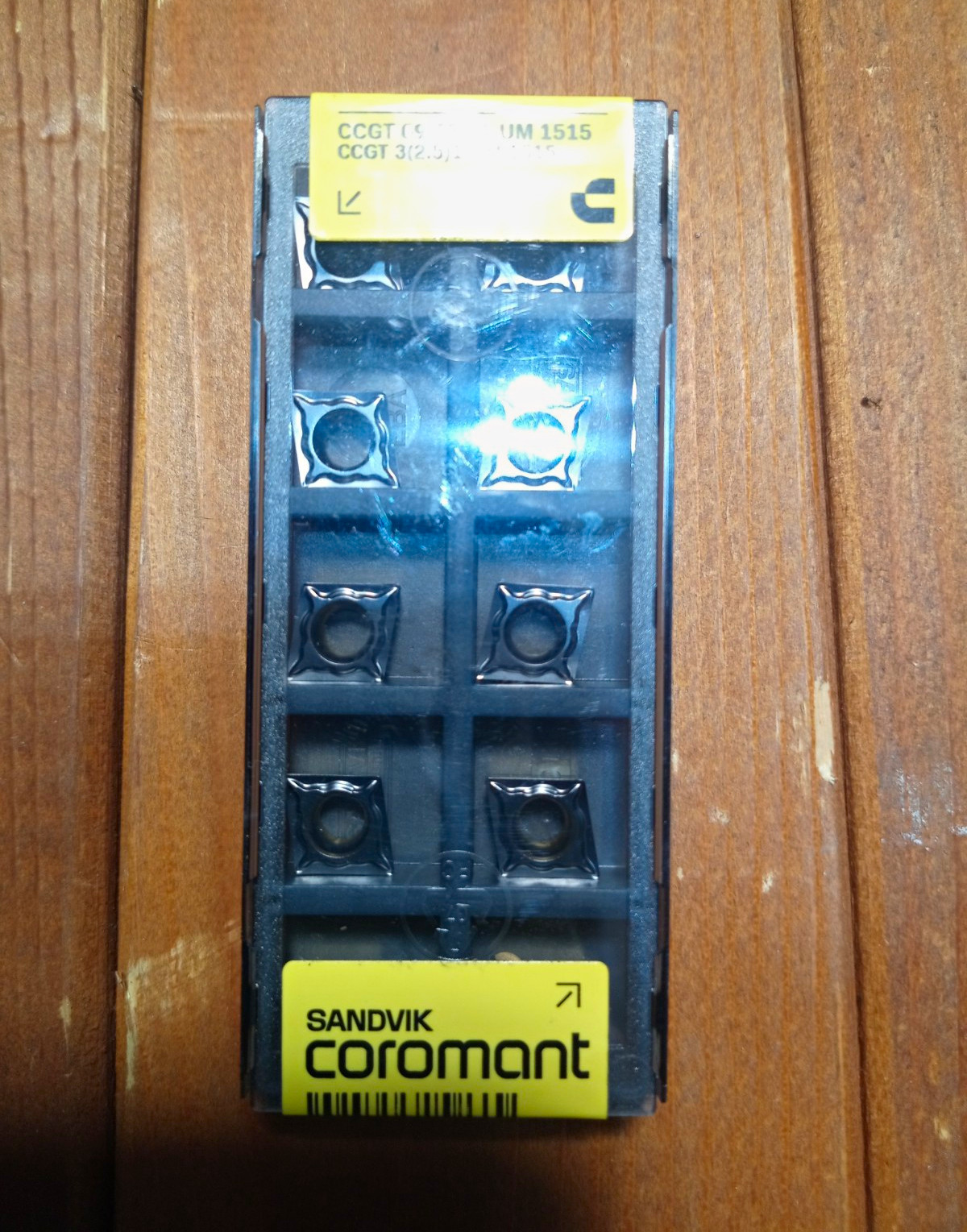 Sandvik Coromant Carbide Turning Insert CCGT 09 T3 04-UM 1515