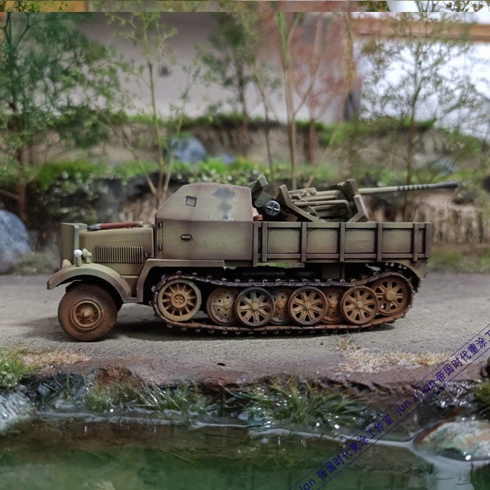 New 1:72 WWII German Sd .Kfz.7/2 Flak37 Truck-mounted Air Defense Desert Model