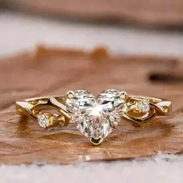 1.20CT IGI F/VS1 Heart Lab Grown Diamond Womens Engagement Ring 14K Yellow Gold