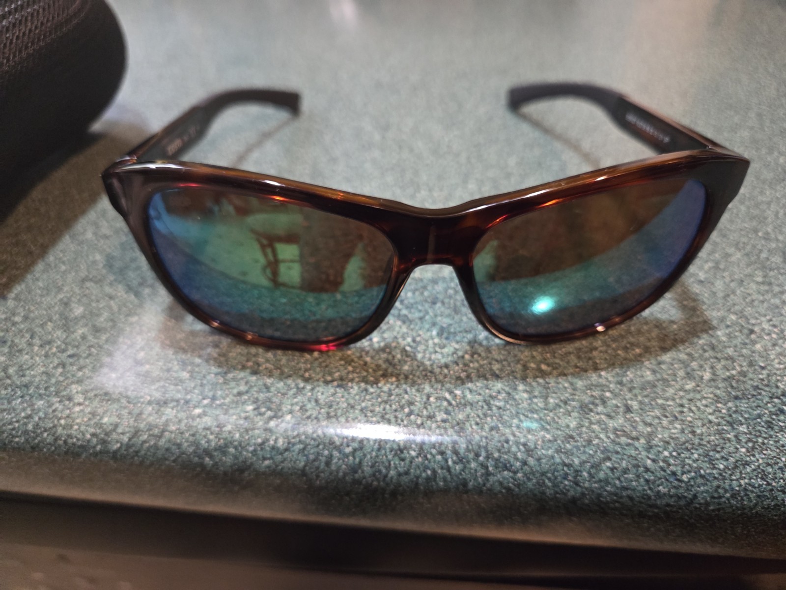 Costa Del Mar Vela Men s Wrap Sunglasses Tortoise Shell Green Mirror 06S9027 Costa Del Mar Vela Men s Wrap Sunglasses Tortoise Shell Green Mirror 06S9027