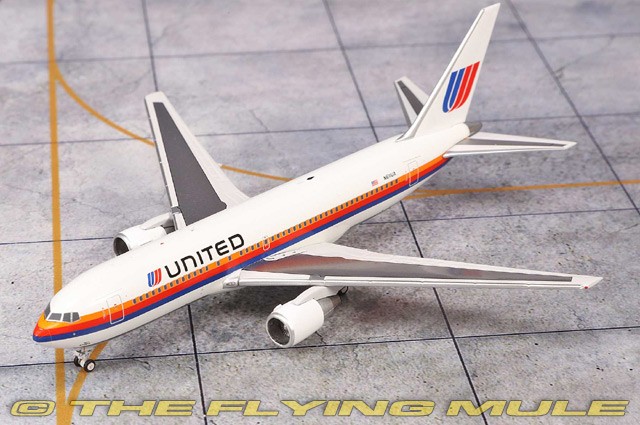 V1:400 1:400 767-200ER United Airlines N611UA