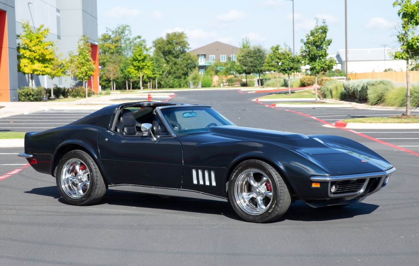 1970 Chevrolet Corvette Stingray LS2 Restomod