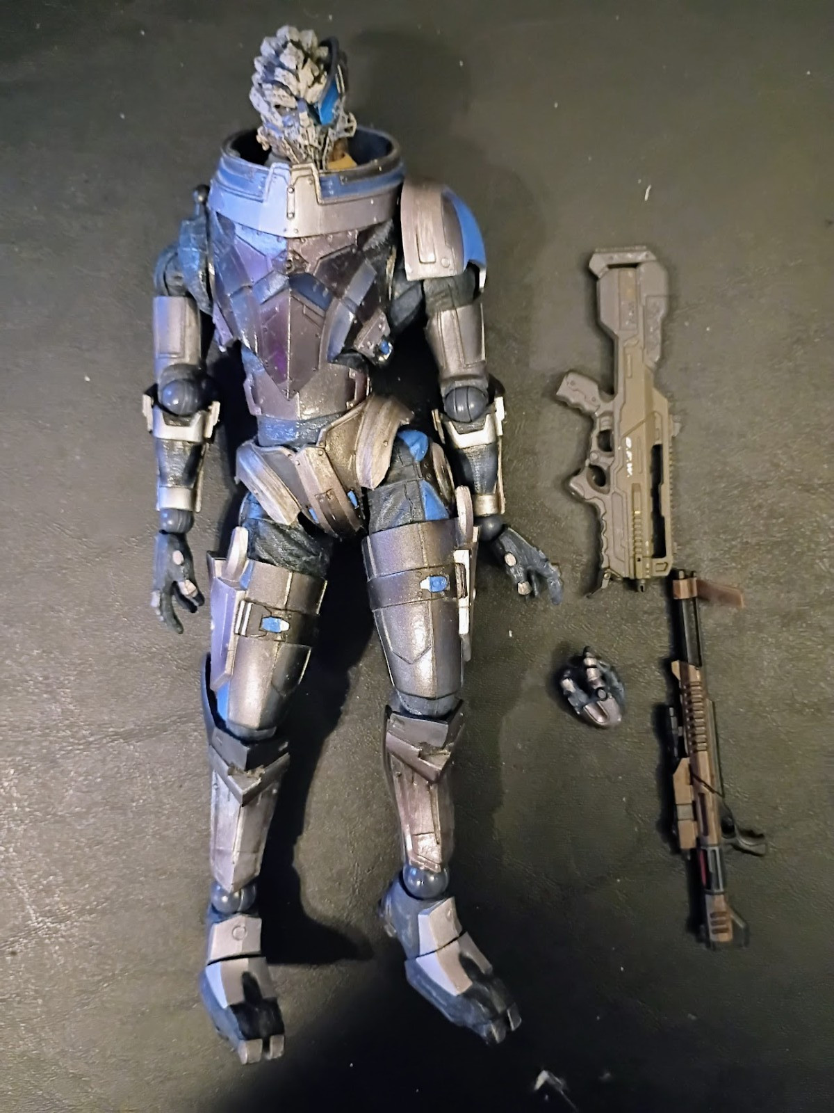 Mass Effect 3 - Garrus Vakarian - Play Arts Kai (Square Enix)- BioWare See Notes Mass Effect 3 - Garrus Vakarian - Play Arts Kai (Square Enix)- BioWare See Notes