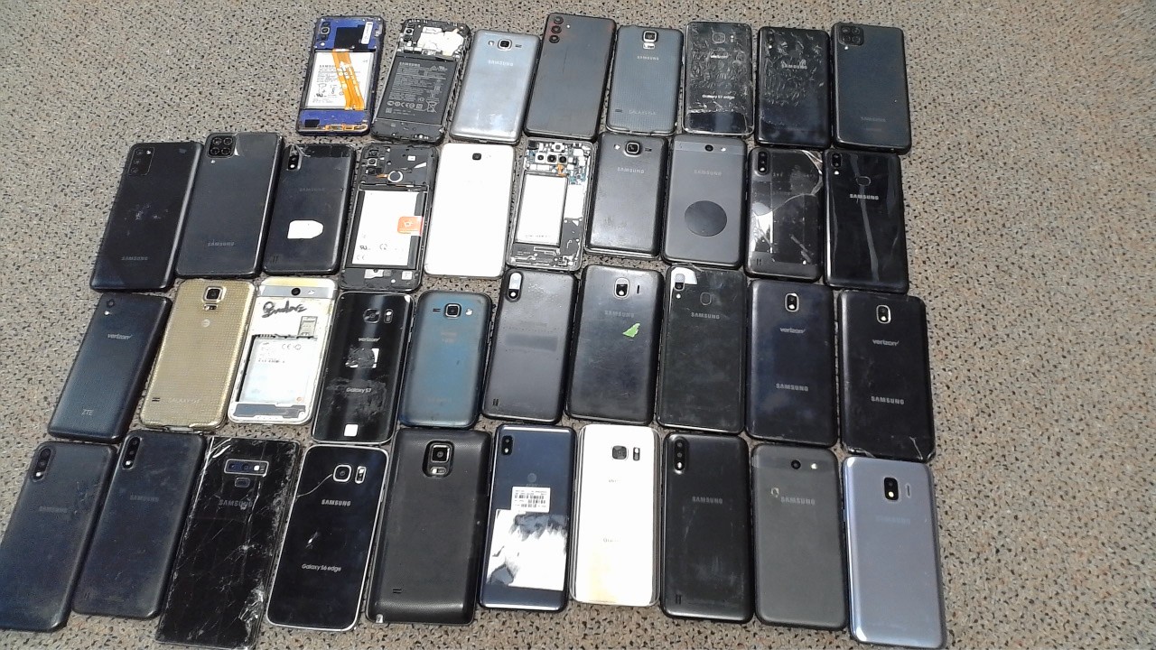 Lot of 38 Samsung Smartphones Untested Assumed Non-Working