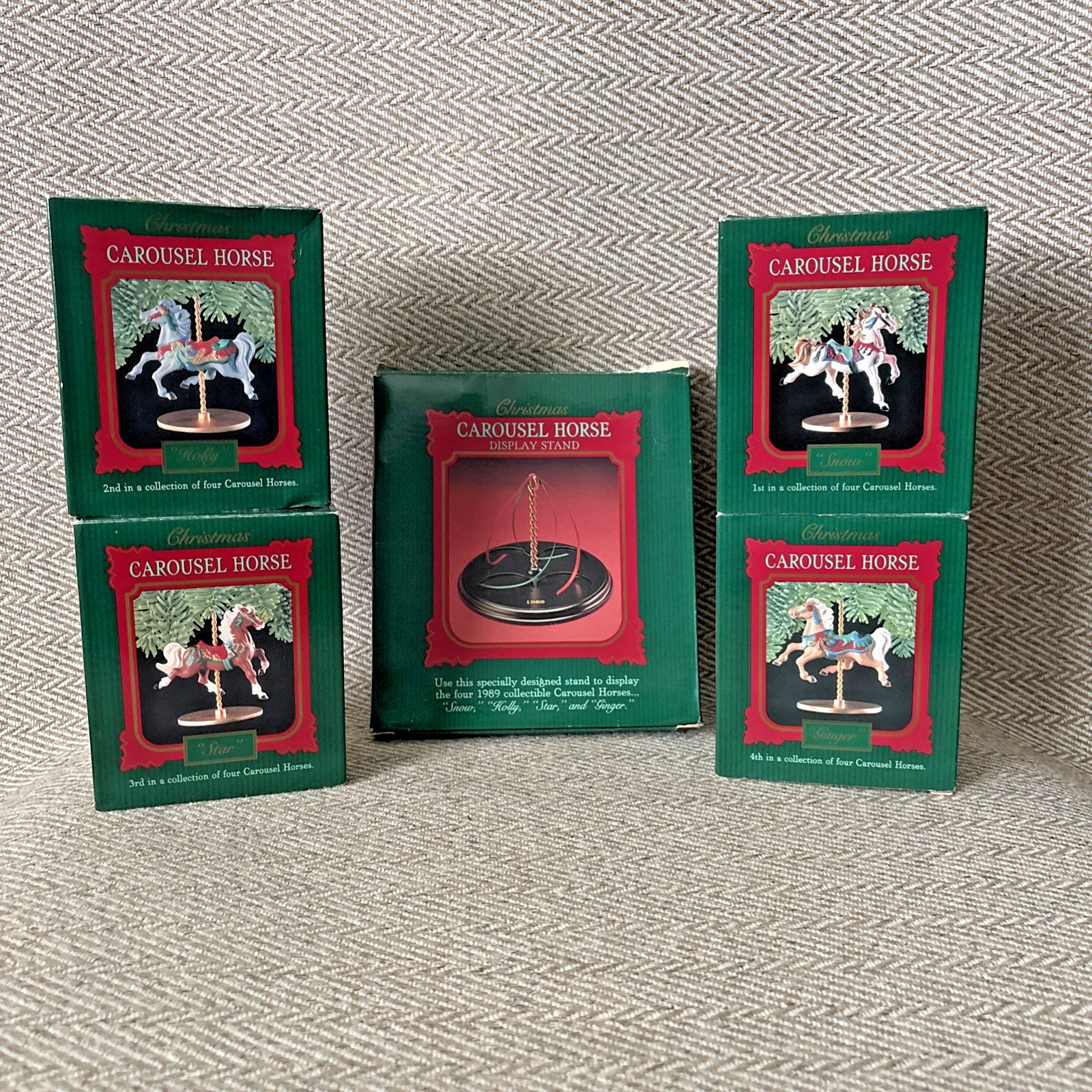 1989 Hallmark Carousel Horses & Display Stand Complete Set 1989 Hallmark Carousel Horses & Display Stand Complete Set