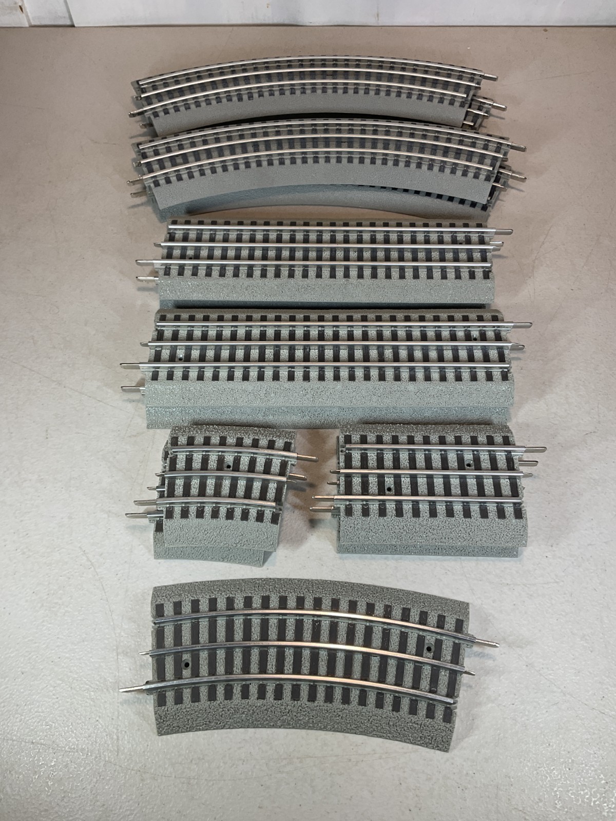 Lionel O Remnant Lot of 13 Pieces Fas-Track
