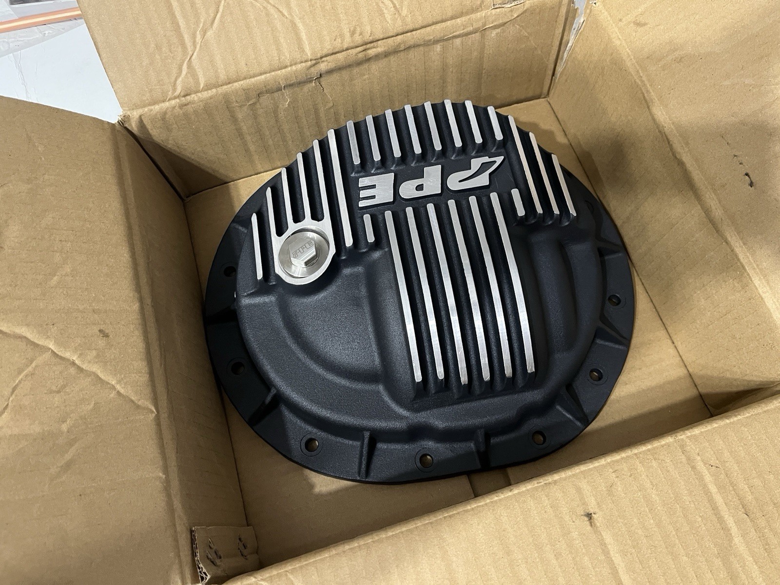 PPE Heavy Duty Rear Differential Cover Black GMC PPE Heavy Duty Rear Differential Cover Black GMC
