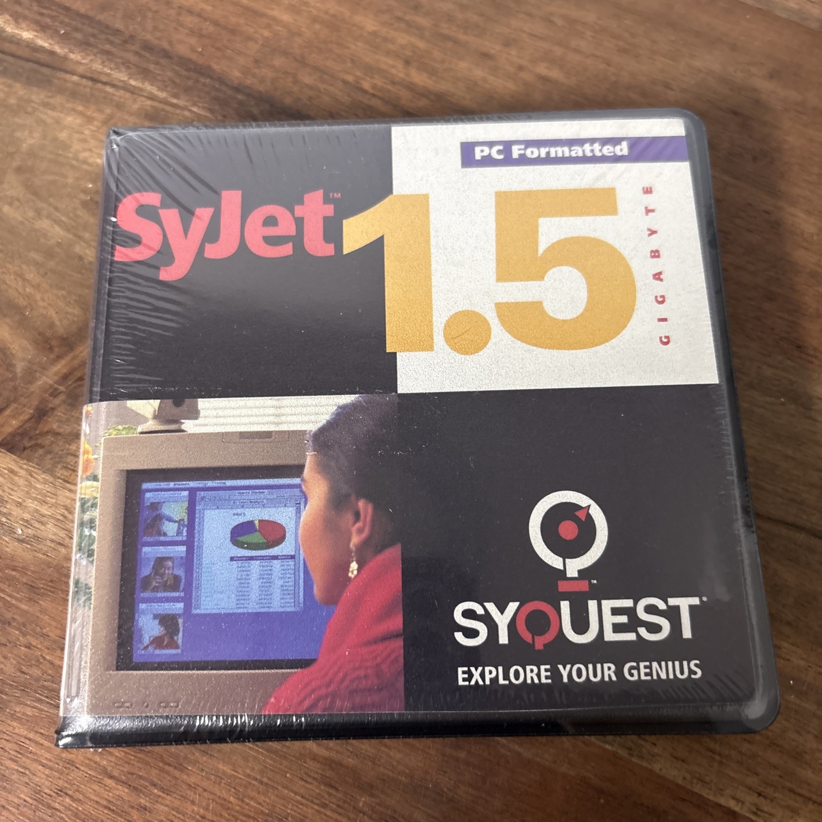 VINTAGE -Syquest SyJet 1.5 Gigabyte PC Formatted Media Storage Disc NOS SEALED