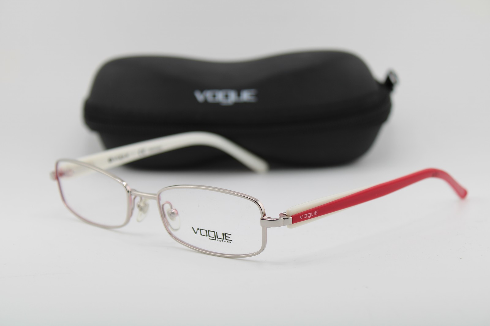 NEW VOGUE EYEWEAR VO 3744 883 SILVER WHITE RED AUTHENTIC EYEGLASSES 50-17 NEW VOGUE EYEWEAR VO 3744 883 SILVER WHITE RED AUTHENTIC EYEGLASSES 50-17