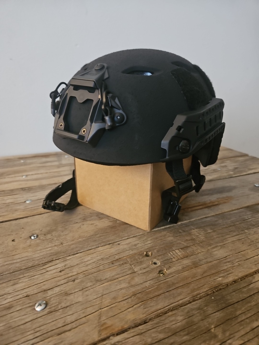 OPS CORE FAST BUMP HELMET BLACK MEDIUM OPS CORE FAST BUMP HELMET BLACK MEDIUM