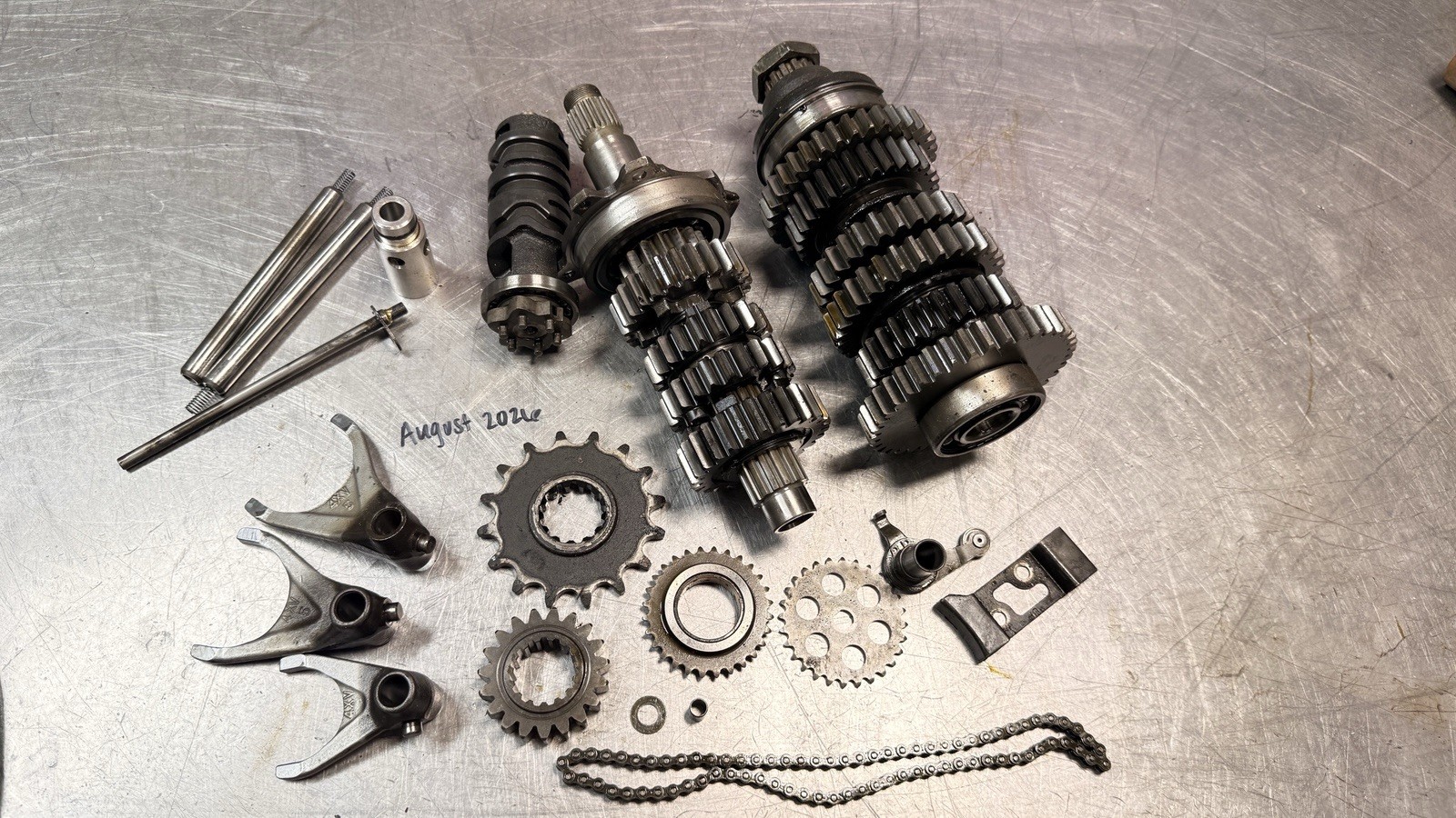 1998 - 2001 YAMAHA YZF R1 OEM ENGINE MOTOR TRANSMISSION TRANNY GEARS CHAIN 1998 - 2001 YAMAHA YZF R1 OEM ENGINE MOTOR TRANSMISSION TRANNY GEARS CHAIN