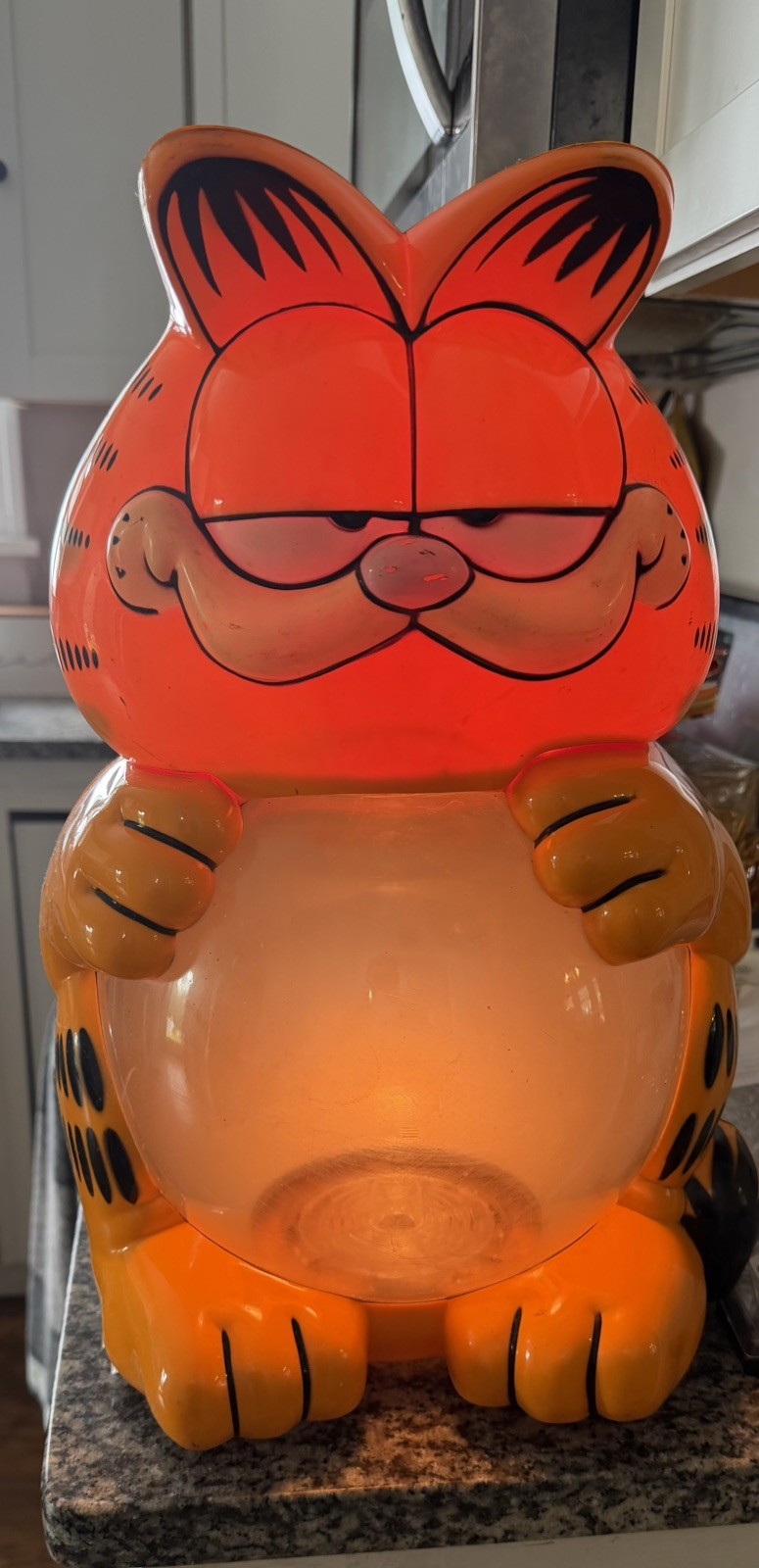 Vintage 1978 Garfield Yellow Aquarium Fish Tank Hawkeye GFA-700 2 Gallon