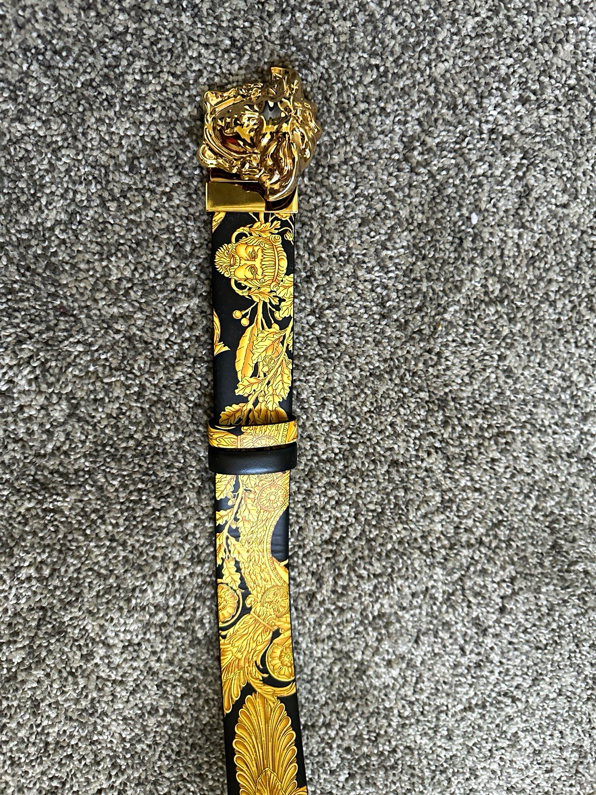 Versace Men’s Black/Gold Floral Dress Belt w/ Logo Buckle Adjustable Size 34 Versace Men’s Black/Gold Floral Dress Belt w/ Logo Buckle Adjustable Size 34