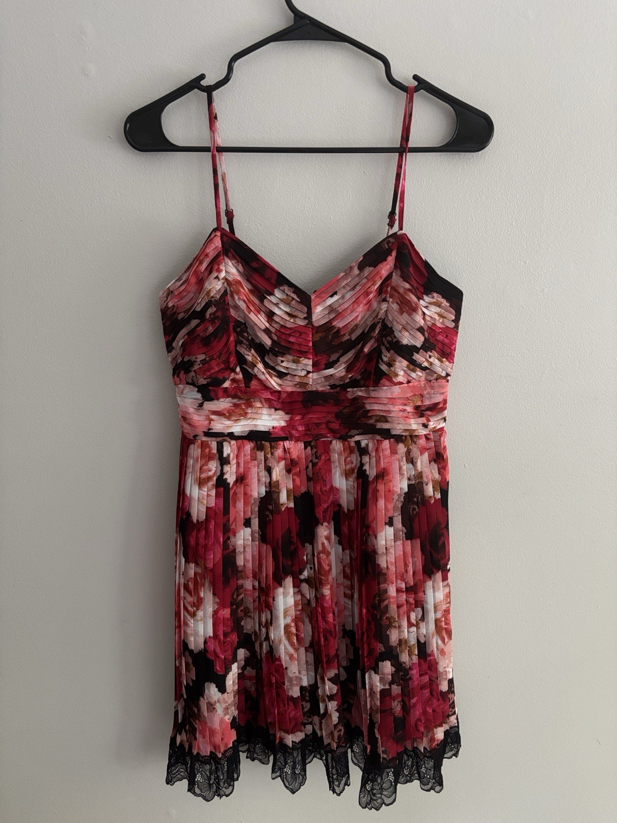 Express NWT $118 Romantic Lace Floral Dress Express NWT $118 Romantic Lace Floral Dress