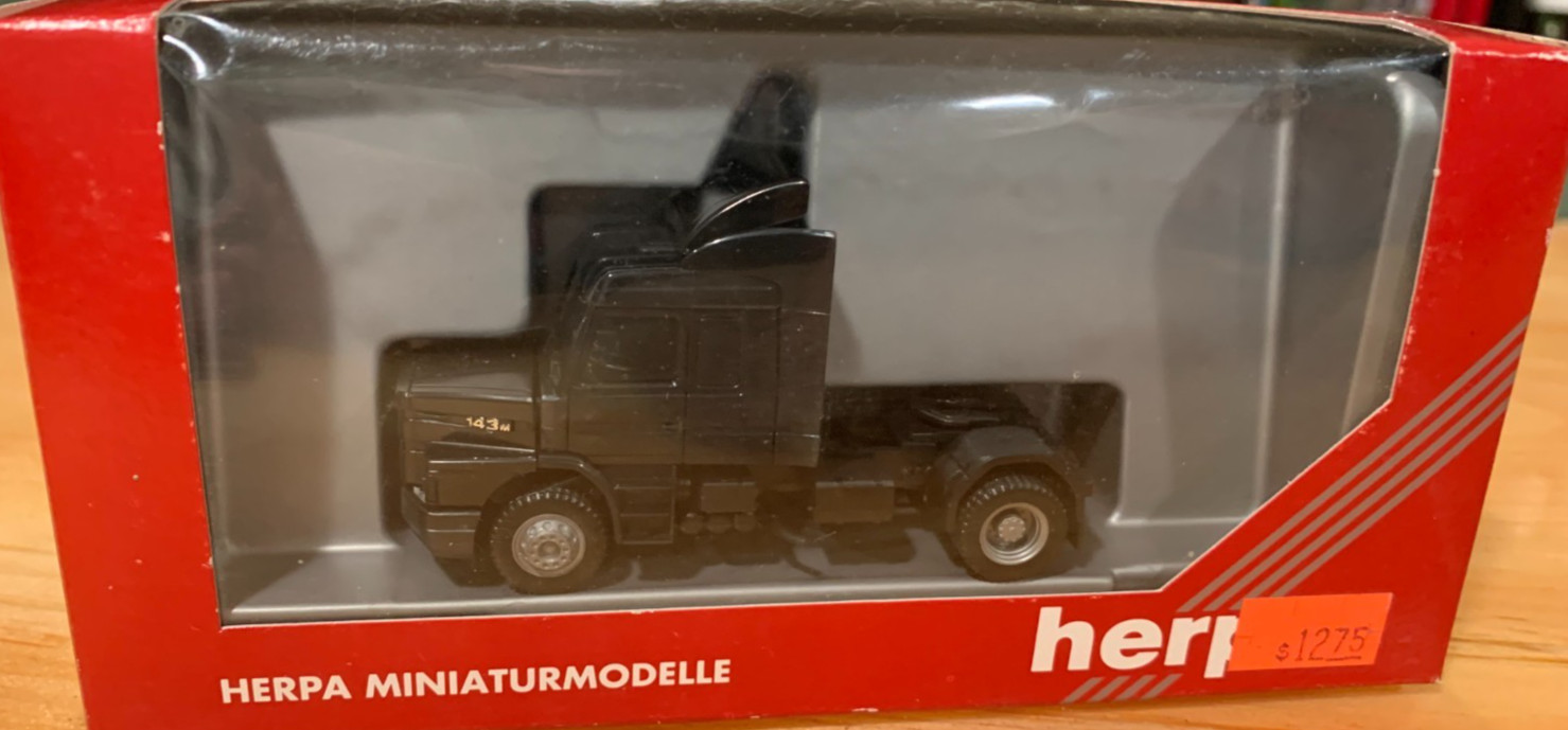 Rare Herpa HO 1/87 Black Scania 143M Tractor #143899 NIB