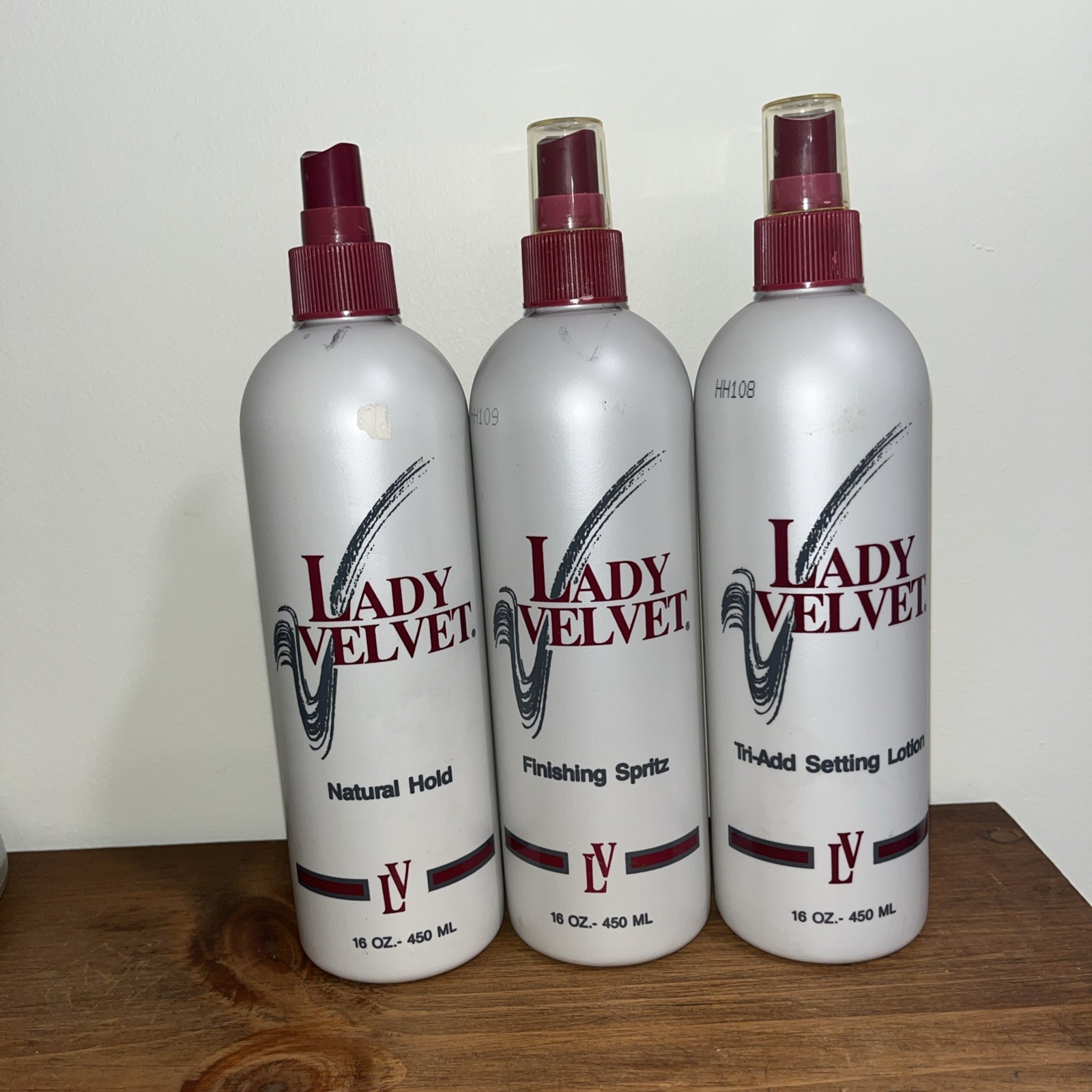 Vintage Lady Velvet Finishing Spritz, Hair Spray & Setting Lotion Vintage Lady Velvet Finishing Spritz, Hair Spray & Setting Lotion
