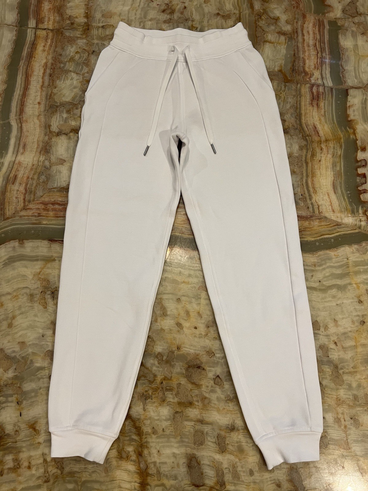 Lululemon Women’s White Scuba Jogger Sweatpants Drawstring Size 2