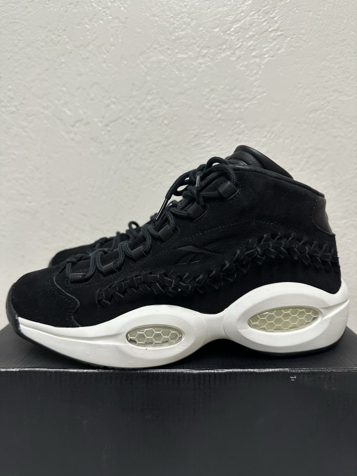 Reebok Hall of Fame Question Mid Black Braid Cushioned Athletic Sneaker Sz 10 
