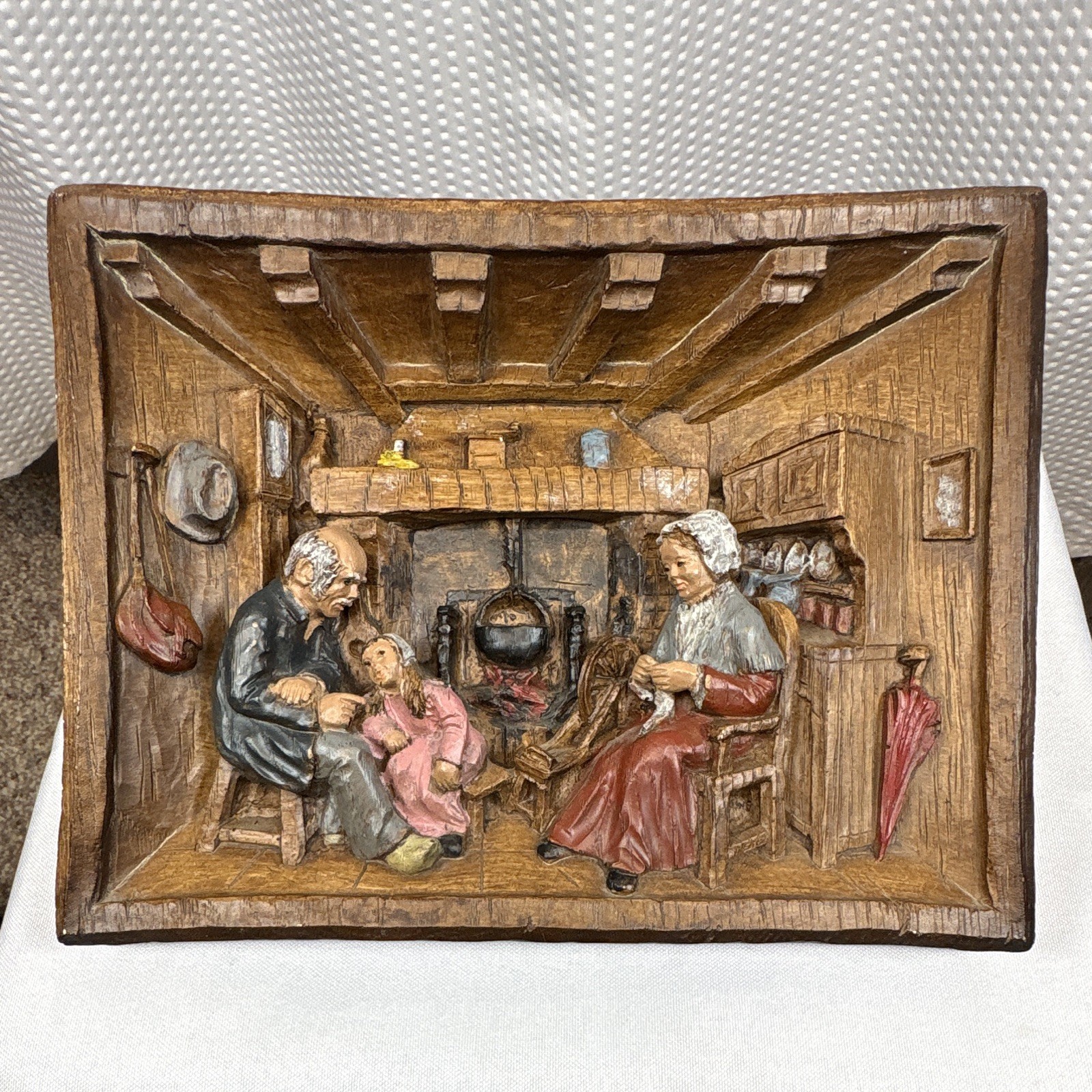 Vintage French 3D Bas-Relief Plaque Rustic Hearth Scene Galerie d’Art Simon Metz Vintage French 3D Bas-Relief Plaque Rustic Hearth Scene Galerie d’Art Simon Metz