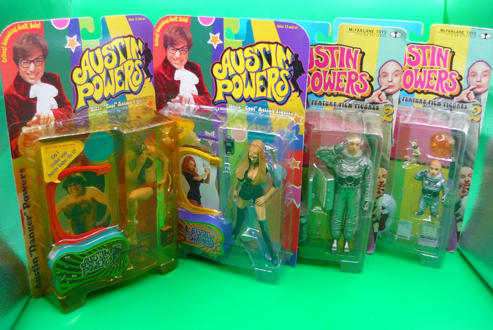 LOT OF 4 MCFARLANE TOYS 1999 AUSTIN POWERS ACTION FIGURES NIP LOT OF 4 MCFARLANE TOYS 1999 AUSTIN POWERS ACTION FIGURES NIP