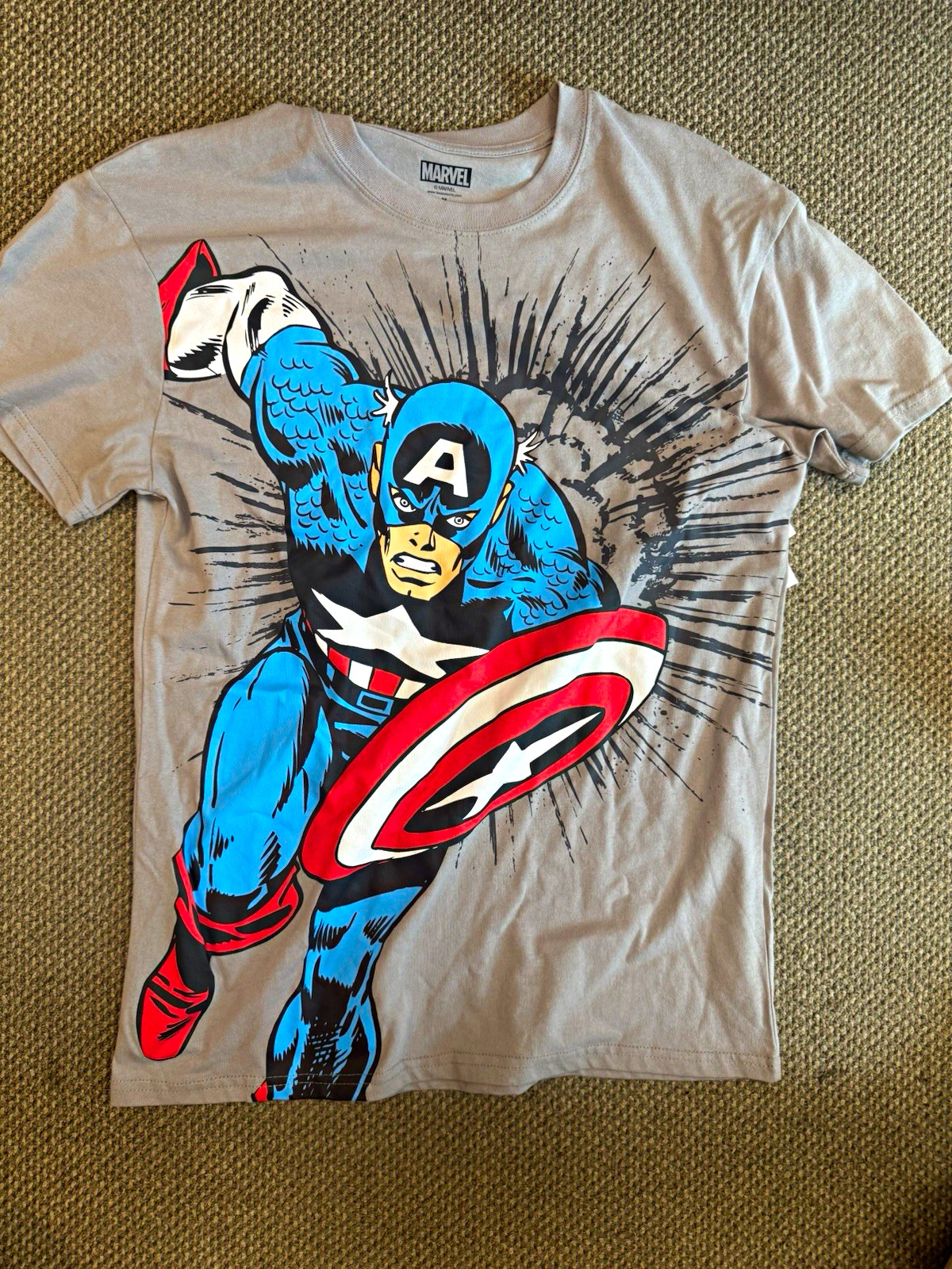 Marvel Captain America Men\'s Graphic Tee M Gray Short Sleeve Crew Neck Knit Marvel Captain America Men\'s Graphic Tee M Gray Short Sleeve Crew Neck Knit