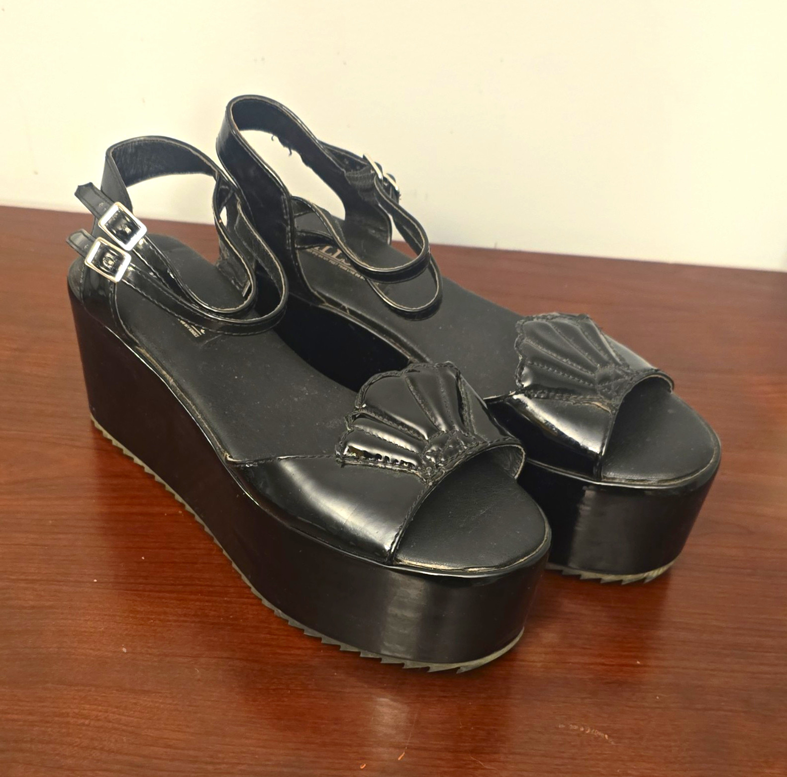Killstar Women’s Black PVC Platform Wedge Sandals Ankle Strap Buckle Sz 8 Killstar Women’s Black PVC Platform Wedge Sandals Ankle Strap Buckle Sz 8