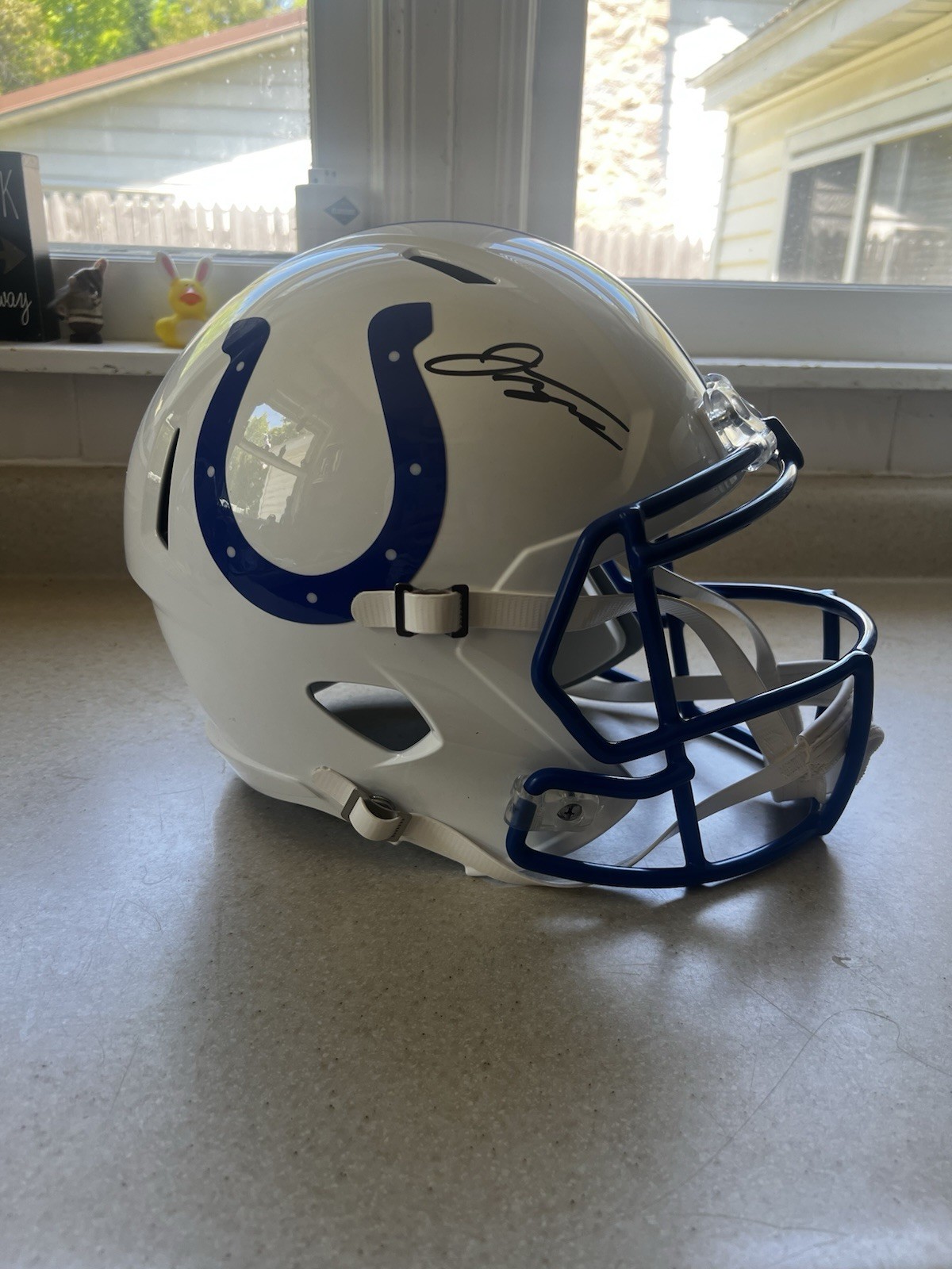 Jonathan Taylor Signed Colts Full Size Replica Helmet Beckett Witness BAS