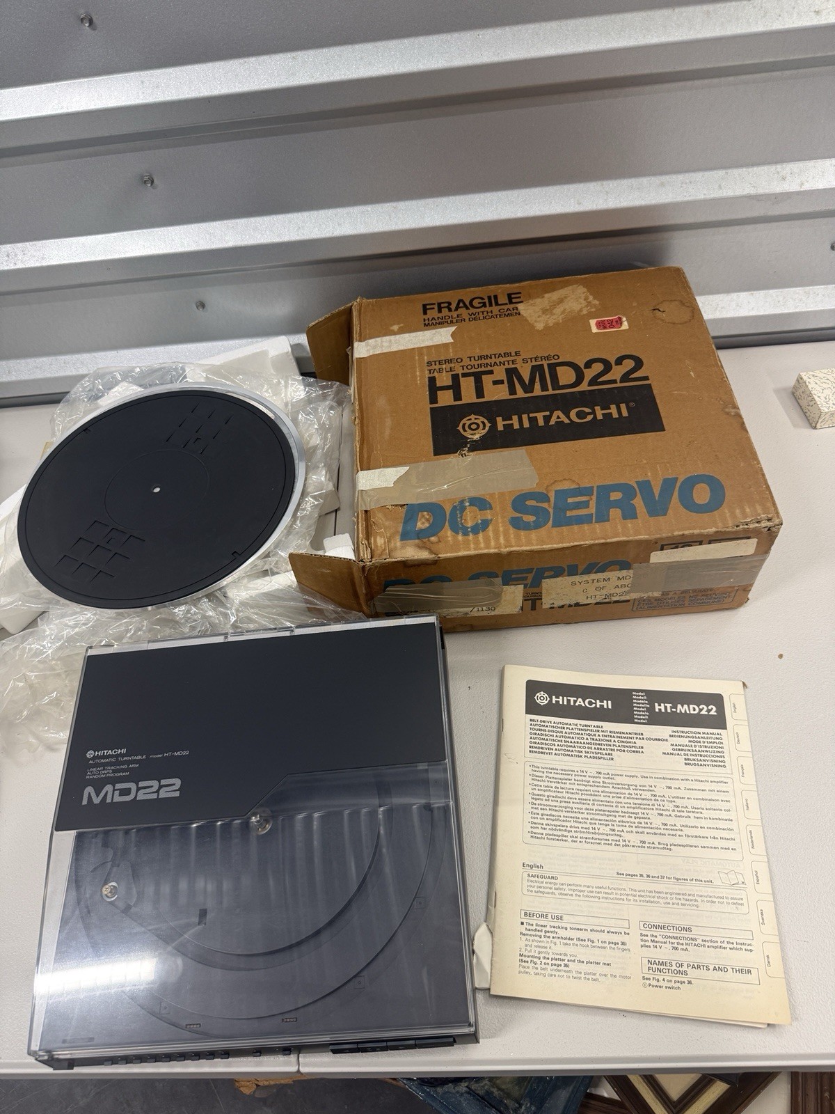 Vintage Hitachi HT-MD22 Automatic Programmable Stereo Turntable w/ Box Manual Vintage Hitachi HT-MD22 Automatic Programmable Stereo Turntable w/ Box Manual