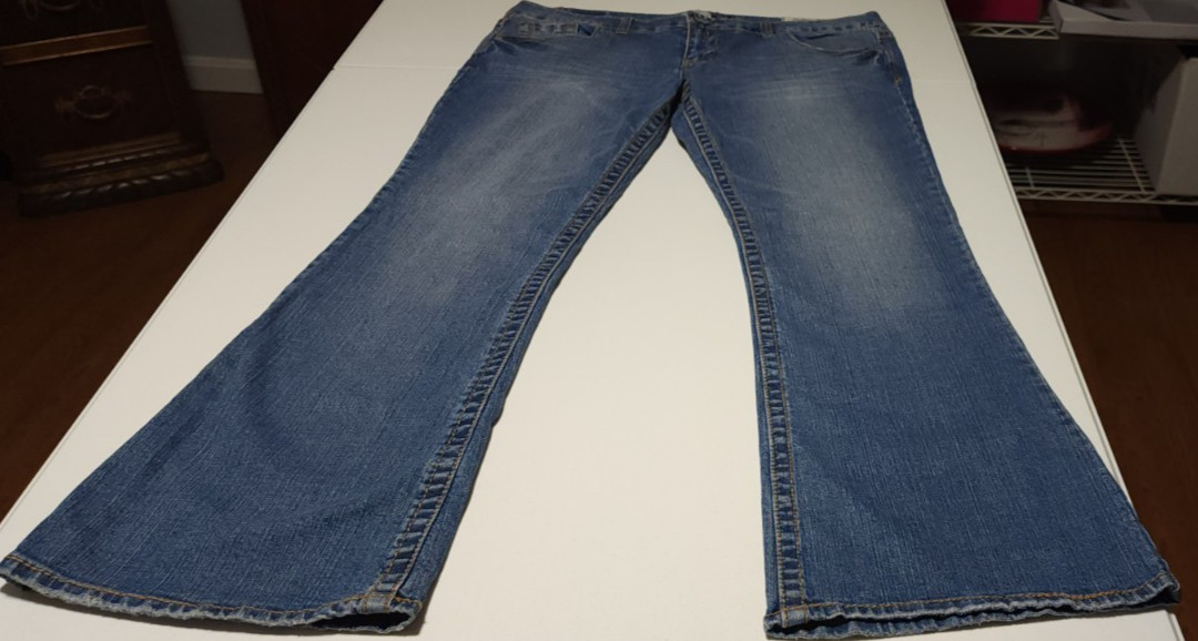 Aeropostale Hailey Skinny Flare Jeans Aeropostale Hailey Skinny Flare Jeans