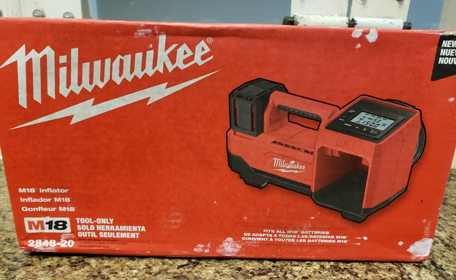 Milwaukee M18 18V Cordless Tire Inflator (2848-20) - Tool ONLY Milwaukee M18 18V Cordless Tire Inflator (2848-20) - Tool ONLY