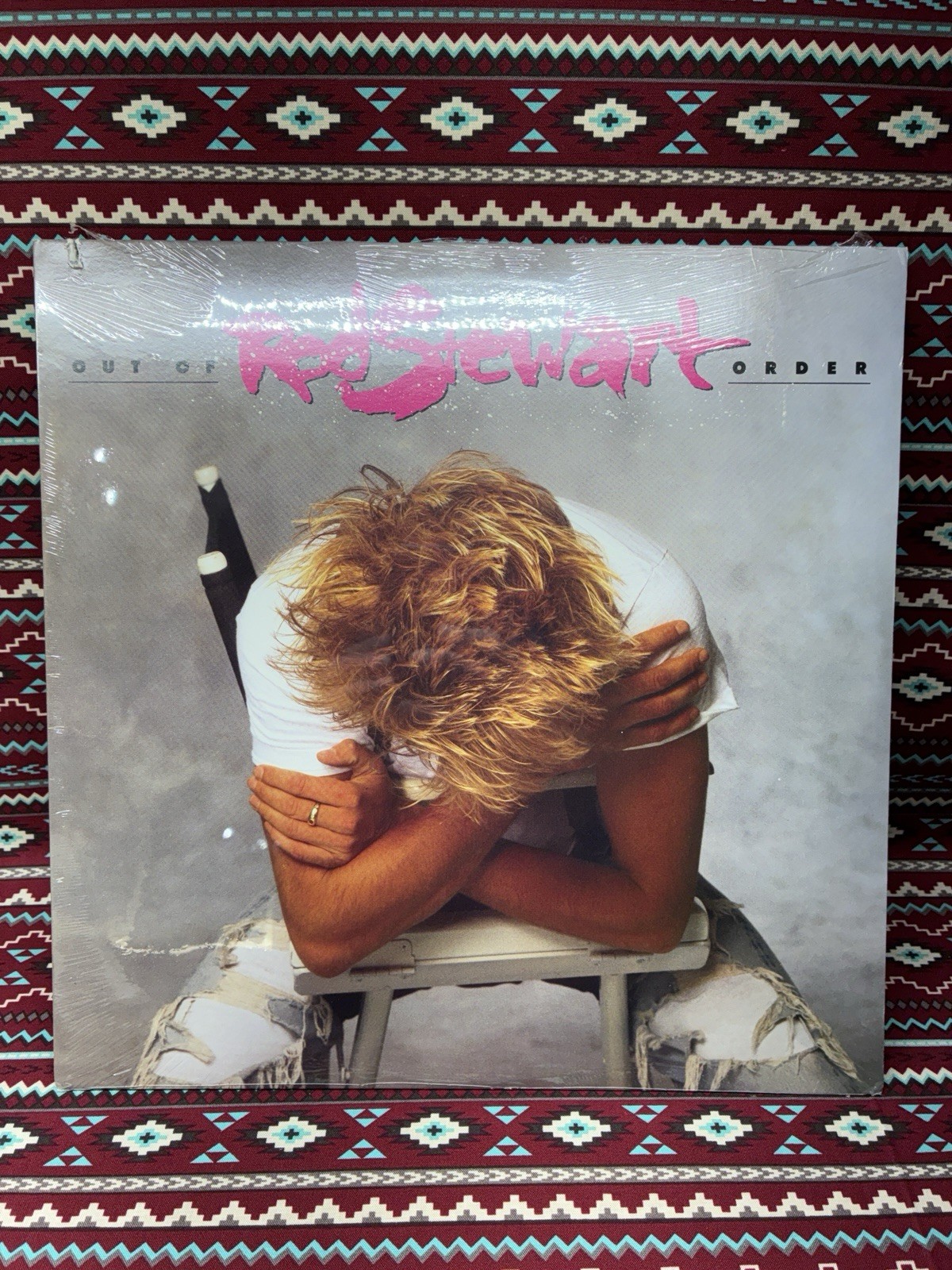 ROD STEWART - OUT OF ORDER VINYL LP SEALED 1988 1ST PRESS NOS “FOREVER YOUNG” ROD STEWART - OUT OF ORDER VINYL LP SEALED 1988 1ST PRESS NOS “FOREVER YOUNG”